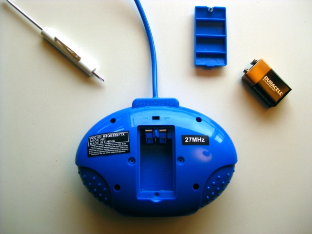 3_remove_batteries__640x480